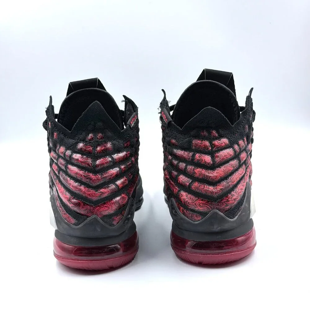 Nike LeBron 17 'Infrared VI'